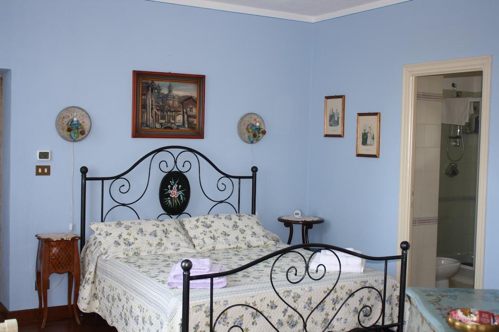 B&B Villa Cardellini Savigliano Szoba fotó